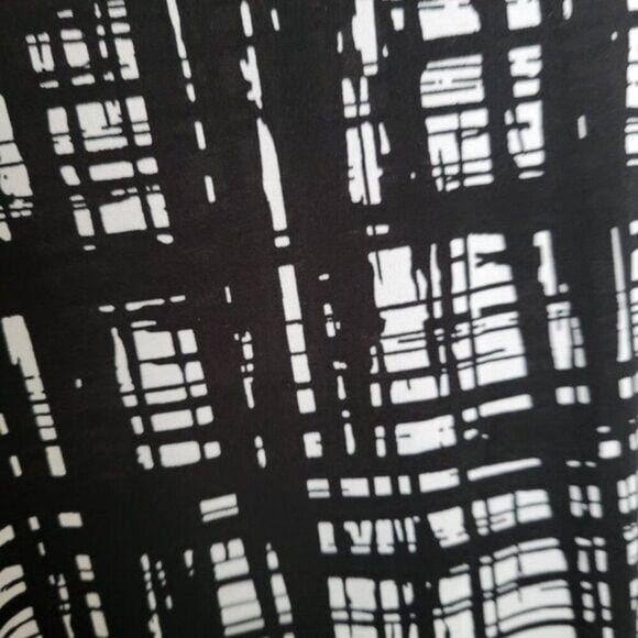 Worthington Blouse B/W Short Sleeves PL large Petite Long Tunic silky EUC - Picture 5 of 7